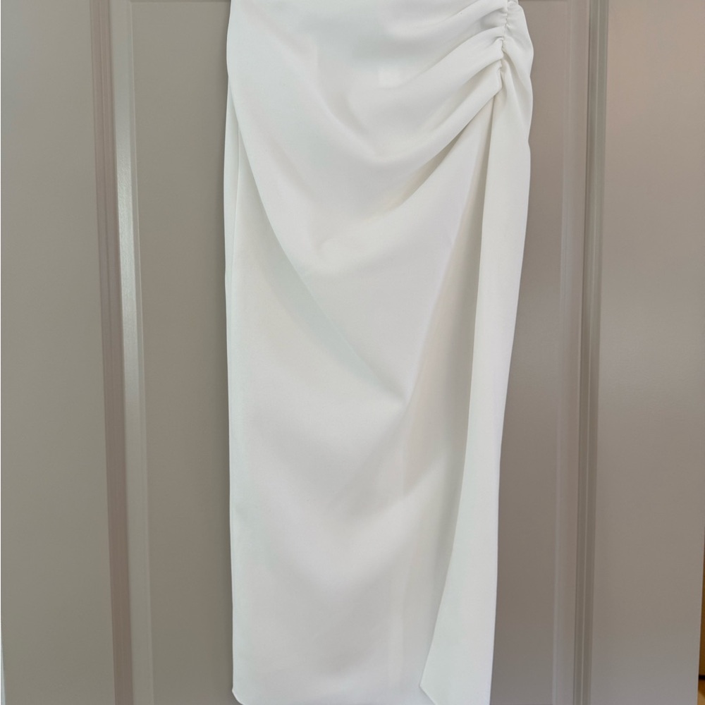 Elegant White Ruched Skirt